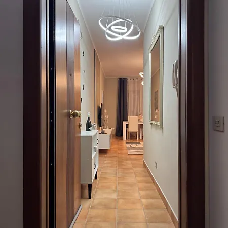 Nicol Apartment